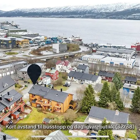 Feriehus Arctic Modern 3-bed House In