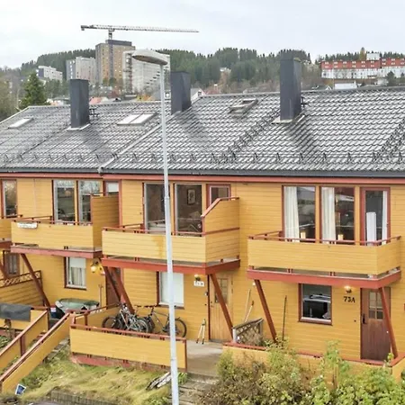 Ferienhaus 3-bed House Sleeps 8 - Ev Charger - Balcony